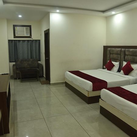 Готель Satya Residency Катра Екстер'єр фото