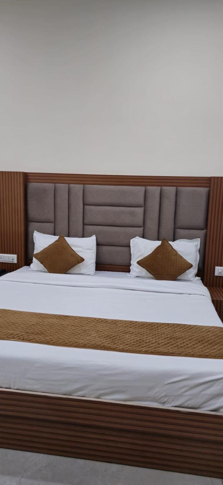 Готель Satya Residency Катра Екстер'єр фото