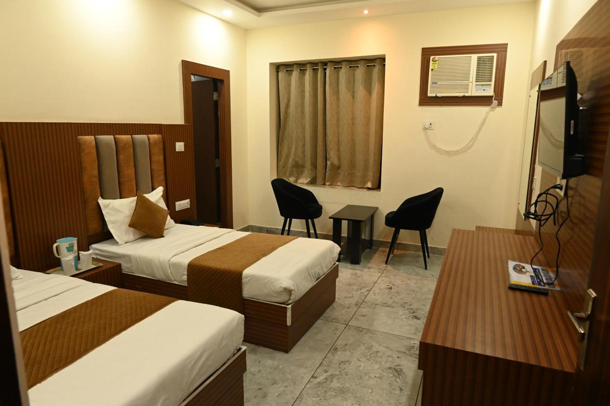 Готель Satya Residency Катра Екстер'єр фото