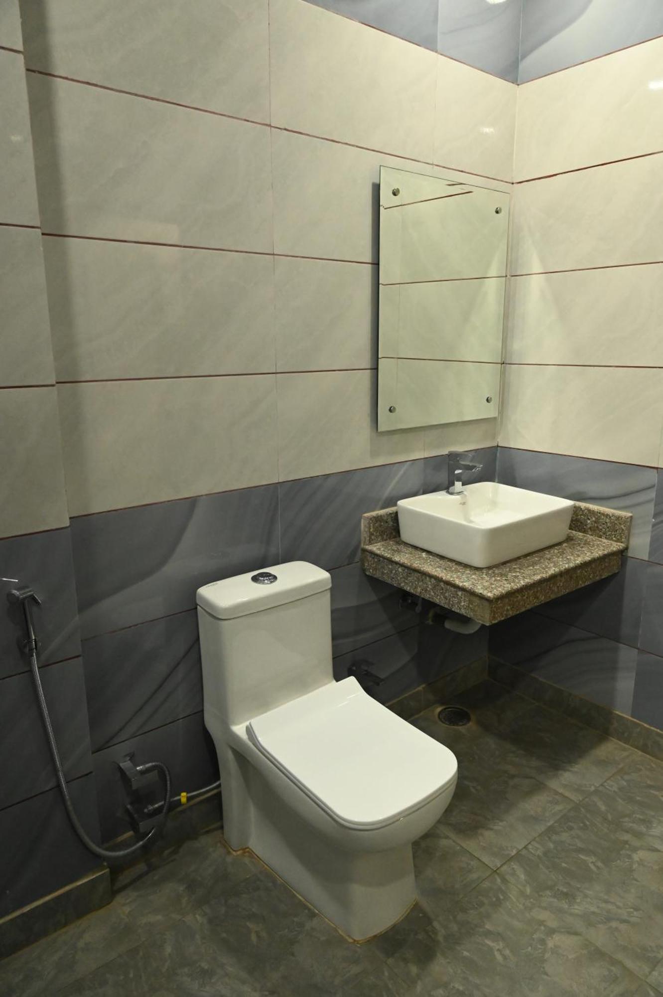 Готель Satya Residency Катра Екстер'єр фото
